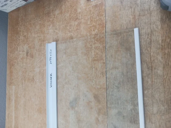 Whirlpool Refrigerator Shelf W11105826 23 3/4 X 11in