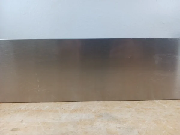 Panel frontal del cajón de la estufa Samsung NE63B8211SS