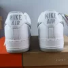 Talla 8 - Nike Air Force 1 Low Color del mes: Blanco y plateado