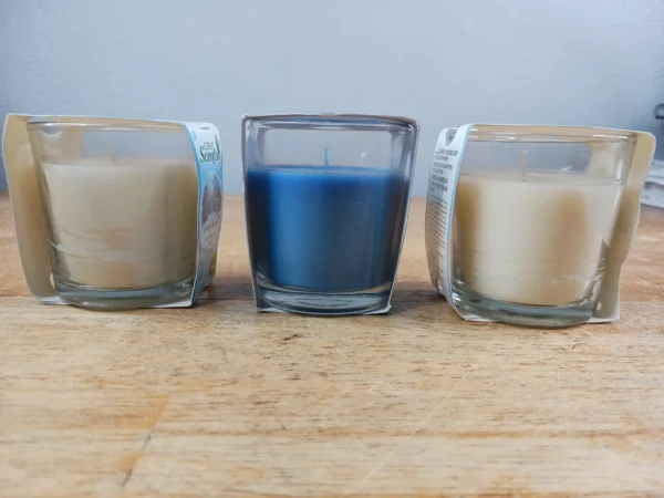 Great Scents Glistening Snowfall X2, Lakeside Breeze X1 Frangranced Candles