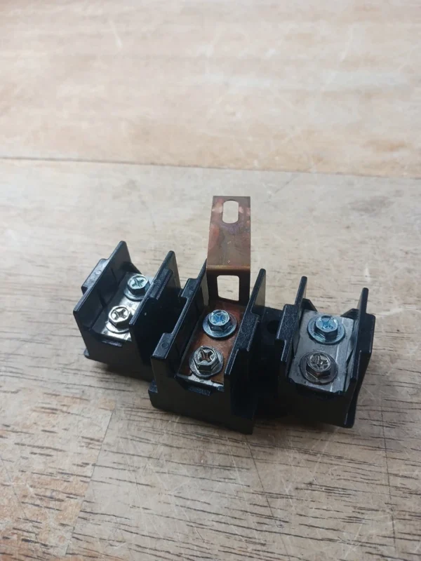 GE Range Terminal Block 205c2833g010, PC-GF10