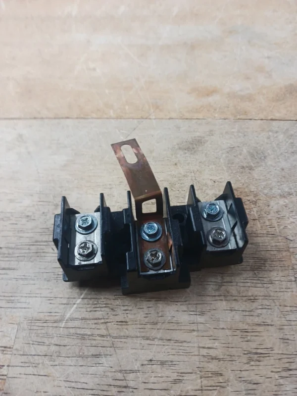 GE Range Terminal Block 205c2833g010, PC-GF10