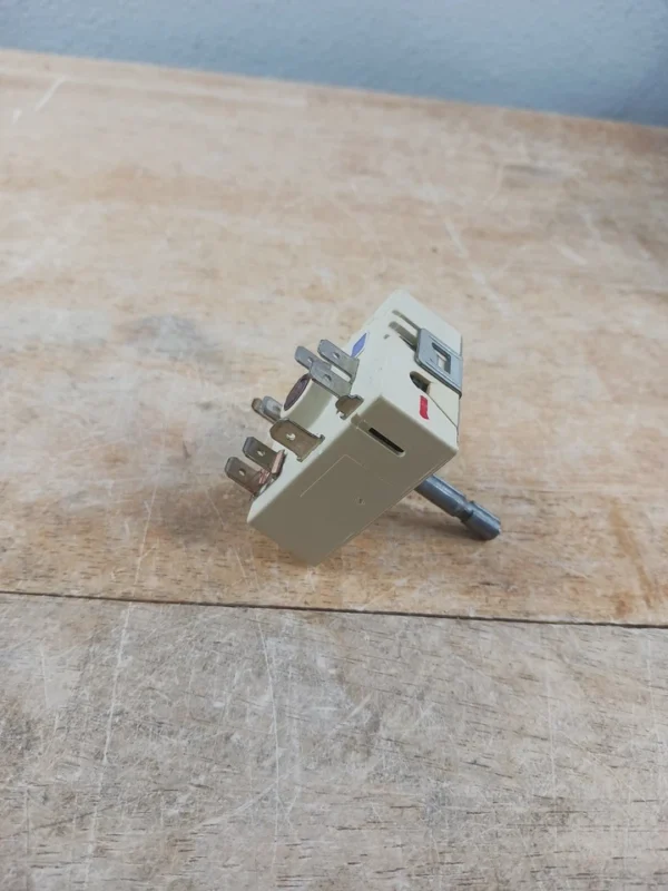 GE Range Infinite Switch 229c4709p005