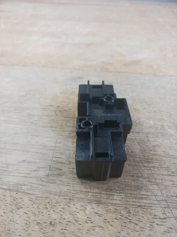 GE Range Terminal Block 205c2833g002