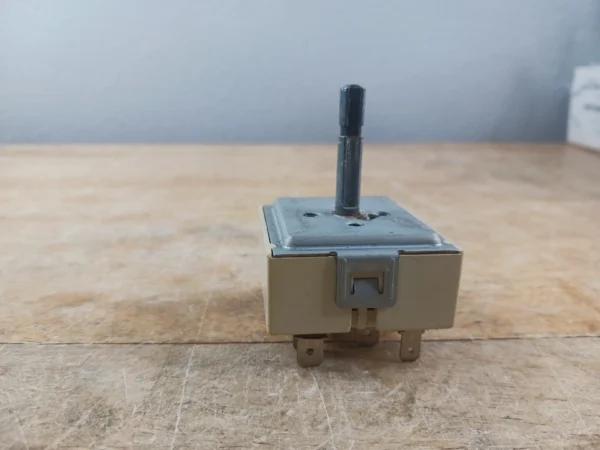 GE Range Infinite Switch 229c4709p005