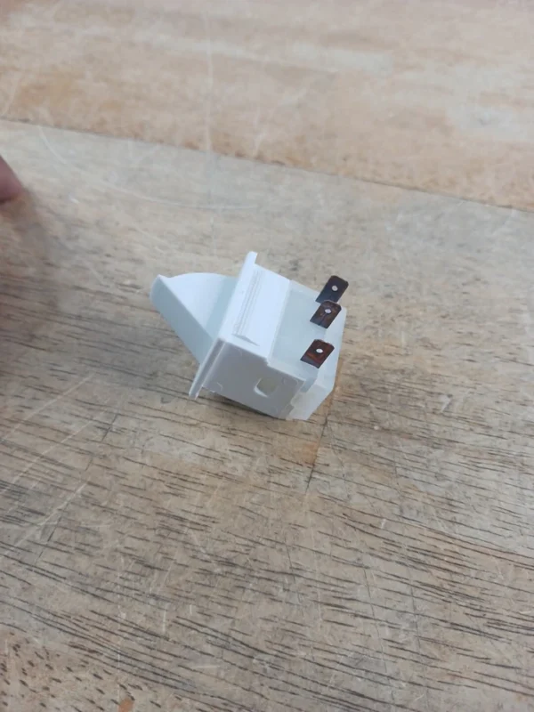 Ge Refrigerator Light Switch Wr23x10733