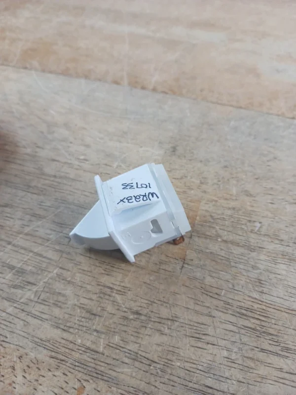 Ge Refrigerator Light Switch Wr23x10733