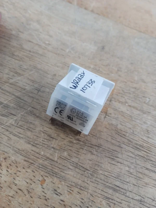 Ge Refrigerator Light Switch Wr23x10733