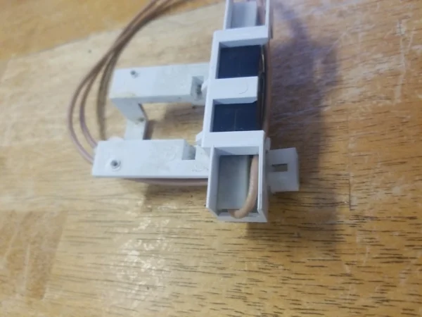 Whirlpool Dryer Lid Lock E13-62ec 2207414 (Money Back Guarantee)