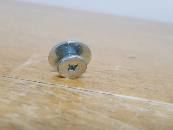 Whirlpool Refrigerator Door Handle Screw Wp8533920 (Money Back Guarantee)